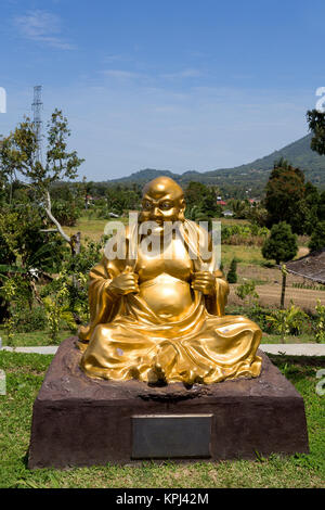 Fat Mönch Statue in komplexen Pagode Ekayana Stockfoto