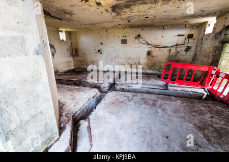 Im Innern des geschlossenen Aird Uig Typ R 10 Radar Station am Gallan Kopf auf der Isle of Lewis beraubt. Stockfoto