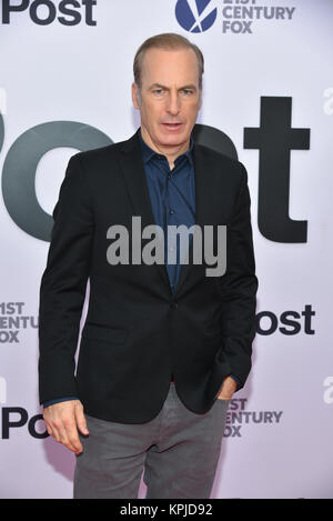 Bob Odenkirk kommt an "Die Post" Washington, DC Premiere auf der Newseum am 14. Dezember 2017 in Washington, DC. Credit: Erik Pendzich/Alamy leben Nachrichten Stockfoto