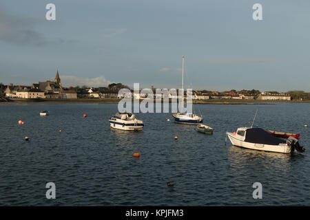 Ballywalter, Co, N Irland, Großbritannien. 16 Dez, 2017. Wetter news. Nach der jüngsten Kältewelle eine mildere Zauber von Wetter und einem schönen sonnigen Start heute im Ballywalter, Nordirland. copyright Credit: Gary Telford/Alamy leben Nachrichten Stockfoto