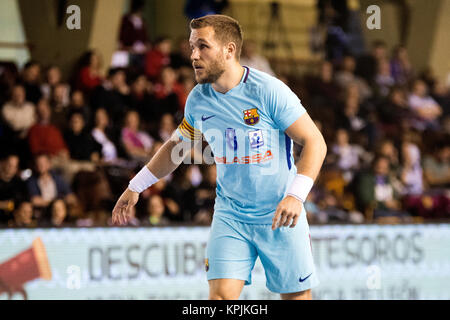 Leon, Spanien. 16. Dezember, 2017. Victor Tomas (FC Barcelona) während der Handball Match von 2017/2018 Spanisch Asobal Cup zwischen FC Barcelona Lassa und Quabit Guadalajara im Sportzentrum am 16. Dezember 2017 in Leon, Spanien. © David Gato/Alamy leben Nachrichten Stockfoto