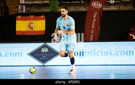 Leon, Spanien. 16. Dezember, 2017. Raúl Entrerrios (FC Barcelona) während der Handball Match von 2017/2018 Spanisch Asobal Cup zwischen FC Barcelona Lassa und Quabit Guadalajara im Sportzentrum am 16. Dezember 2017 in Leon, Spanien. © David Gato/Alamy leben Nachrichten Stockfoto