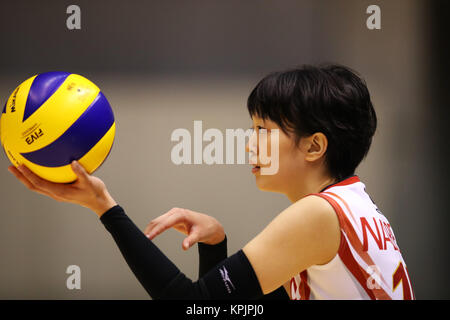 Tokyo Metropolitan Gymnasium, Tokio, Japan. 16 Dez, 2017. Yurie Nabeya (), 16. Dezember 2017 - Volleyball: der All Japan Frauen Volleyball Meisterschaften 2. Runde Übereinstimmung zwischen DENSO Airybees 3-2 PFU blaue Katzen an der Tokyo Metropolitan Gymnasium, Tokio, Japan. Quelle: LBA SPORT/Alamy leben Nachrichten Stockfoto