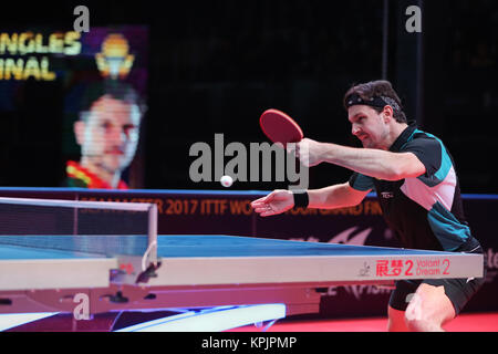 Timo Boll (GER)? Dezember 16, 2017 - Tischtennis: Seamaster 2017 ITTF World Tour Grand Finale Männer Singles Halbfinale bei Daulet Sport Komplex in Astana in Kasachstan. Credit: yohei Osada/LBA SPORT/Alamy leben Nachrichten Stockfoto