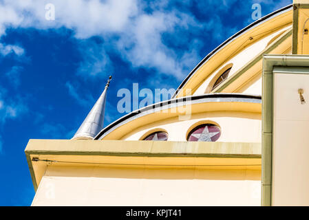 SYDNEY, AUSTRALIEN - 24. August: Auburn Gallipoli Moschee am 24. August 2017 in Sydney Vorort Auburn. Im osmanischen Stil Moschee mit Kuppel und Minare Stockfoto