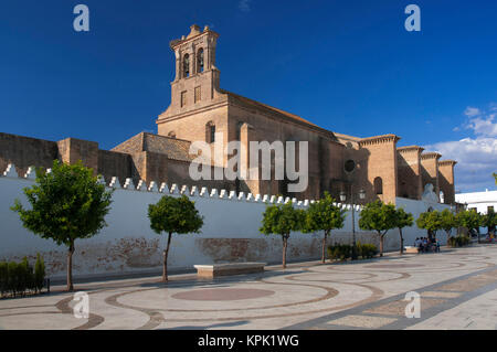 Kloster Santa Clara in der Dämmerung - in 1337 gegründet, Bologna, Provinz Huelva, Andalusien, Spanien, Europa Stockfoto