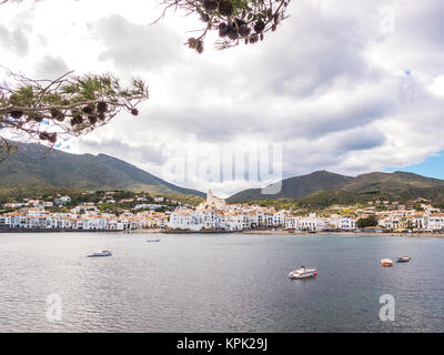 Bewölkten Tag in Cadaques, Spanien Stockfoto