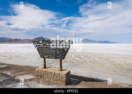 Eingangsbereich und Zeichen auf Bonneville Salt Flats in Tooele County in der Nähe von Wendover, Utah auf öffentlichen Flächen durch Büro des Land-Managements verwaltet Stockfoto