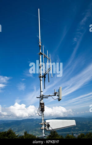 Wetterstation in den Bergen Stockfoto