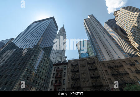 NEW YORK CITY - 12. Juli: Fassade des Chrysler Building am 12. Juli 2012. Das Chrysler Building ist ein Art-deco-Wolkenkratzer in New York City entfernt Stockfoto