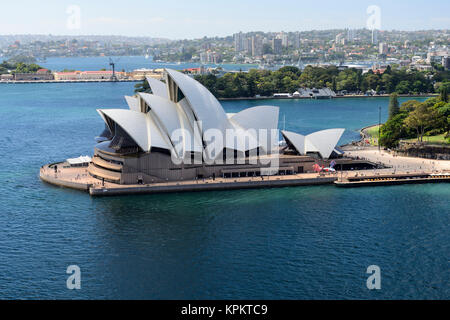 Erhöhten Blick auf das Sydney Opera House von Harbour Bridge Ausblick - Sydney, New South Wales, Australien Stockfoto