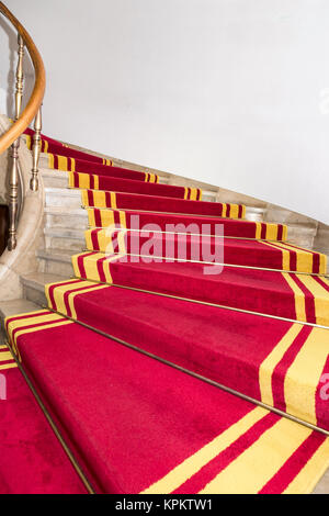 Treppenhaus im polnischen Palast. Königsschloss in Warschau. Stockfoto