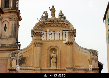 Saint-Michel-Archange Kirche in Menton. Stockfoto