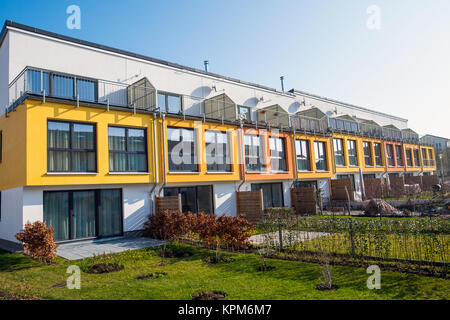 Bunte Reihe Häuser in Berlin Stockfoto