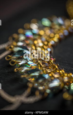 Bunte Perlen Halskette Stockfoto