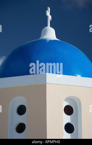 Oia auf der Insel Thira, oder Thera, ist eine kleine Stadt mit dem giechischen Archipel Santorin auf den Kykladen. Stockfoto