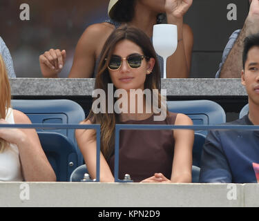 FLUSHING NY - 05. SEPTEMBER: Lilly Aldridge, Jared Ger, Tag zwölf der 2014 US Open am USTA Billie Jean King National Tennis Center am 5. September 2014 in der Nähe der Queens Borough von New York City People: Lilly Aldridge, Jared Ger Stockfoto