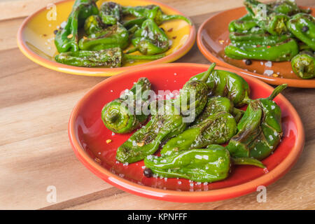 Gebratene padron Paprika Stockfoto