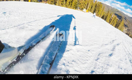 POV point of view. Skifahren Colorado Rockies Anfang Skisaison. Stockfoto