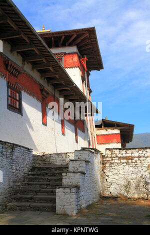 Die jakar Dzong ist der dzong Der Bumthang Bezirk im Zentrum von Bhutan. Stockfoto