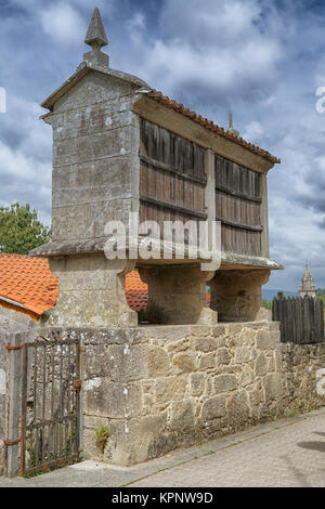 Traditionelle Kornkammer Entlang des Camino de Santiago Trail, Galizien, Spanien Stockfoto