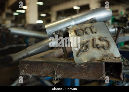 In der Nähe von mehrere Stücke hergestellt aus Metall Stockfoto