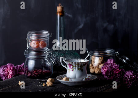 Tea Time mit Cookies Stockfoto