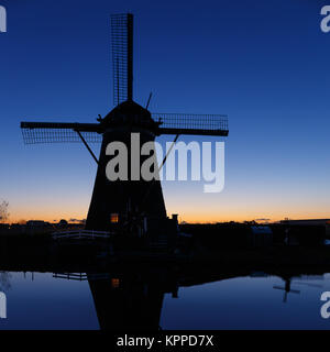 Die windsmills von Kinderdijk in der Nähe von Rotterdam in den Niederlanden Stockfoto