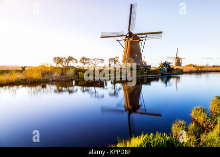 Die windsmills von Kinderdijk in der Nähe von Rotterdam in den Niederlanden Stockfoto