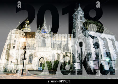 Spektakuläre Kathedrale St. Elisabeth und St. Michael Kapelle in Kosice, Slowakische Republik. Architekturszene. Nacht Foto. PF 2018. Stockfoto
