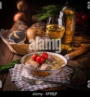 Gebratene Edward mit Zwiebel Stockfoto