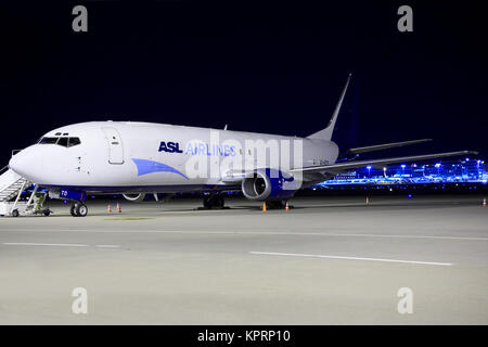 Stuttgart/Deutschland Oktober 27, 2017: Boeing 737 F von ASL am Flughafen Stuttgart. Stockfoto