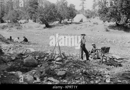 Placer Mining Bergleute in Prescott, Arizona Territory Stockfoto