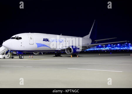 Stuttgart/Deutschland Oktober 27, 2017: Boeing 737 F von ASL am Flughafen Stuttgart. Stockfoto