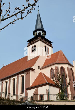 Kirche der Heiligen Dreifaltigkeit in lauterburg im Elsass Stockfoto