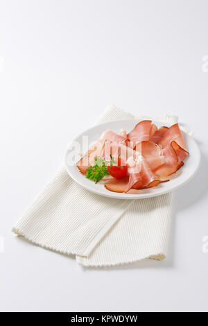 Dünne Scheiben Schwarzwälder Schinken Stockfoto