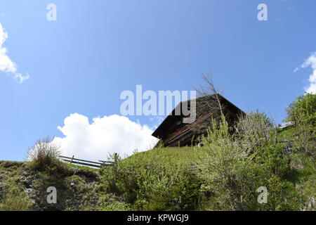 Mountain Village, Glanz, matrei Matrei, Berghänge, Holzhäuser, Bauernhof, Weide Stockfoto