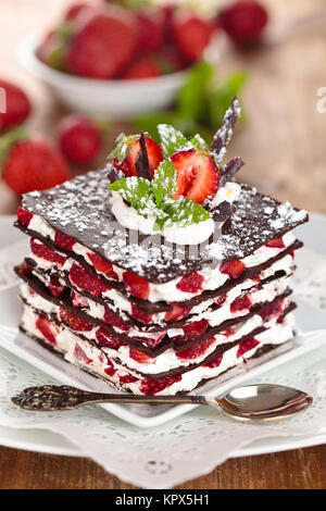 Dessert Schokolade mit Erdbeeren. Stockfoto