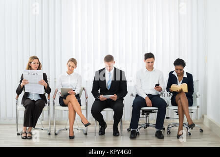 Unternehmer Warten auf Interview Stockfoto