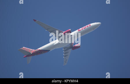 CHIANG MAI, THAILAND - 17. Dezember 2017: HS-lah Airbus A330-300 der Thailändischen Lion Air Airline. Von Chiangmai Flughafen in Bangkok. Stockfoto