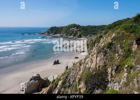 Mexiko, Oaxaca Huatulco. Pazifik Ansicht von Copalita Eco-Archeological Park. Stockfoto