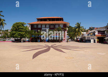 Mexiko, Oaxaca Huatulco. Einkaufsmöglichkeiten und lokale Platz am Hafen. Stockfoto