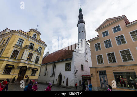 Die Kirche des Heiligen Geistes (Puha Vaimu kirik), eine mittelalterliche Evangelische Kirche in der Altstadt von Tallinn, Estland Stockfoto