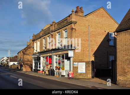 Hardware- und Eisenwarenladen Shop, High Street, Sandy, Bedfordshire, England, Großbritannien Stockfoto