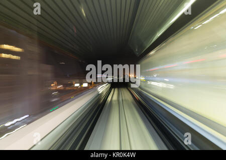 Zug motion im Tunnel Stockfoto