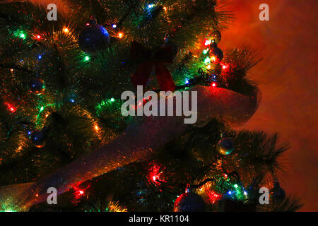 Weihnachtsbaum Nacht detail Szene Stockfoto