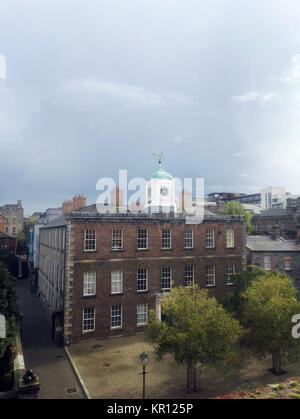 DUBLIN, Irland - 08 September 2017: Der Chester Beatty Library, Clock Tower Gebäude auf dem Gelände des Dublin Castle. Stockfoto