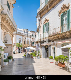 Morgen Sommer in Martina Franca in der Provinz Taranto, Apulien, Süditalien. Stockfoto