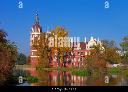 Bad muskau Schloss - Bad muskau Palace im Herbst Stockfoto