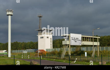 Der Viewer Brücke, Commander's Tower, Gedenkstätte Deutsche Teilung, der Marien Frühling, Sachsen-Anhalt, Deutschland, Beschauerbruecke, Kommandantenturm, Gedenkstaet Stockfoto